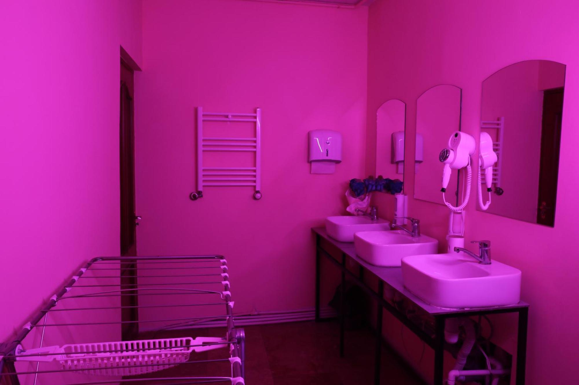 Capsula Hotel Γιερεβάν Εξωτερικό φωτογραφία